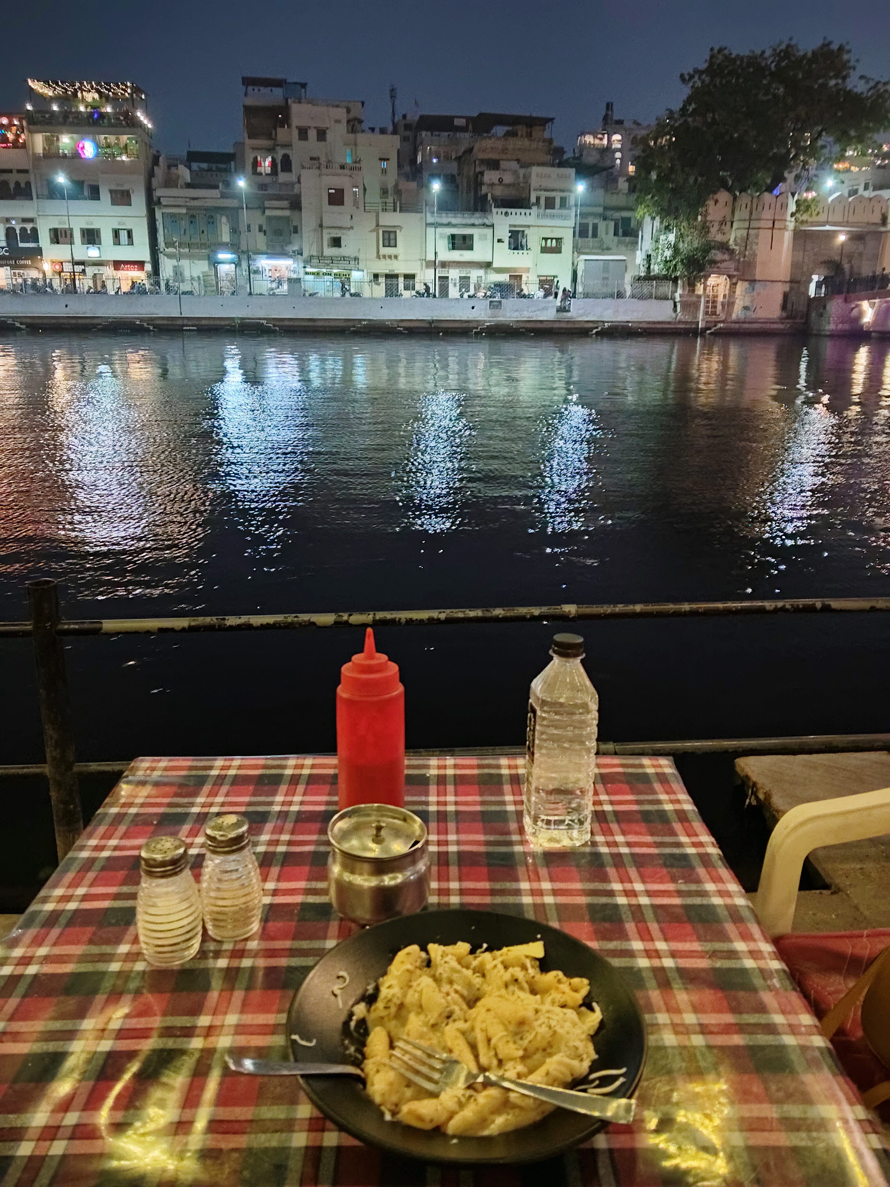 White Sauce Pasta at Gangaur Ghat, Udaipur