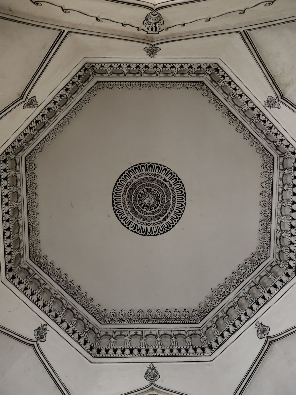 Ceiling of one of the tombs at Qutb Shahi Tombs